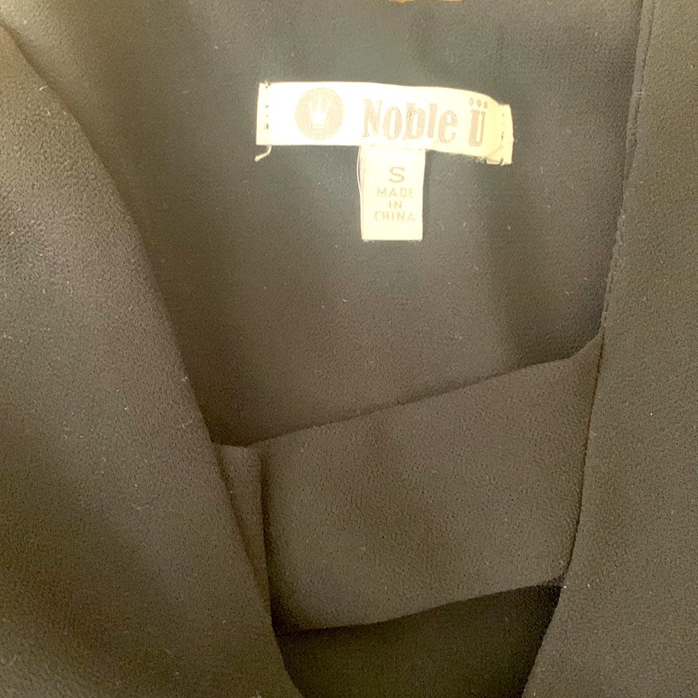 Top - Picture 2 of 3